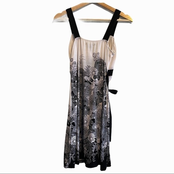 NWT Majora black white floral dress tie waist - Picture 2 of 11